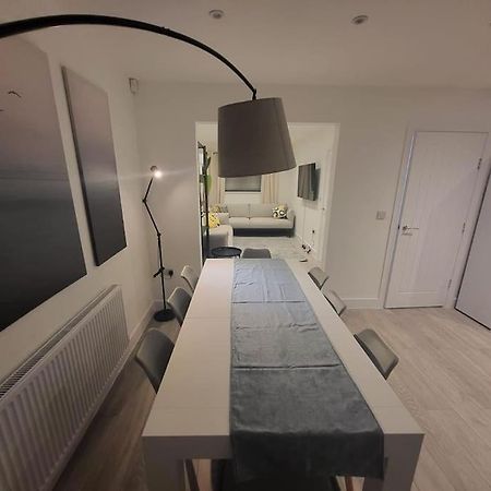New 4 Bedrm House! Parking. 10Min To City / Etihad Manchester Exterior foto