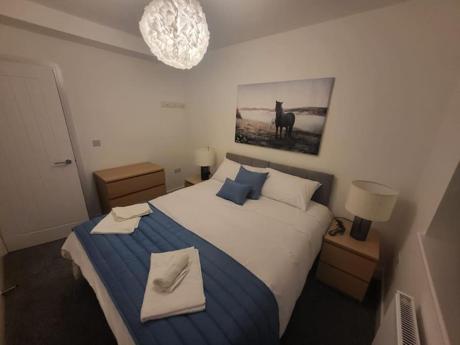 New 4 Bedrm House! Parking. 10Min To City / Etihad Manchester Exterior foto
